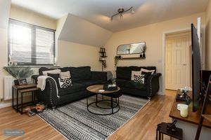 Sitting / Dining Room- click for photo gallery
